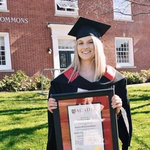 Meet your Posher, Leigh